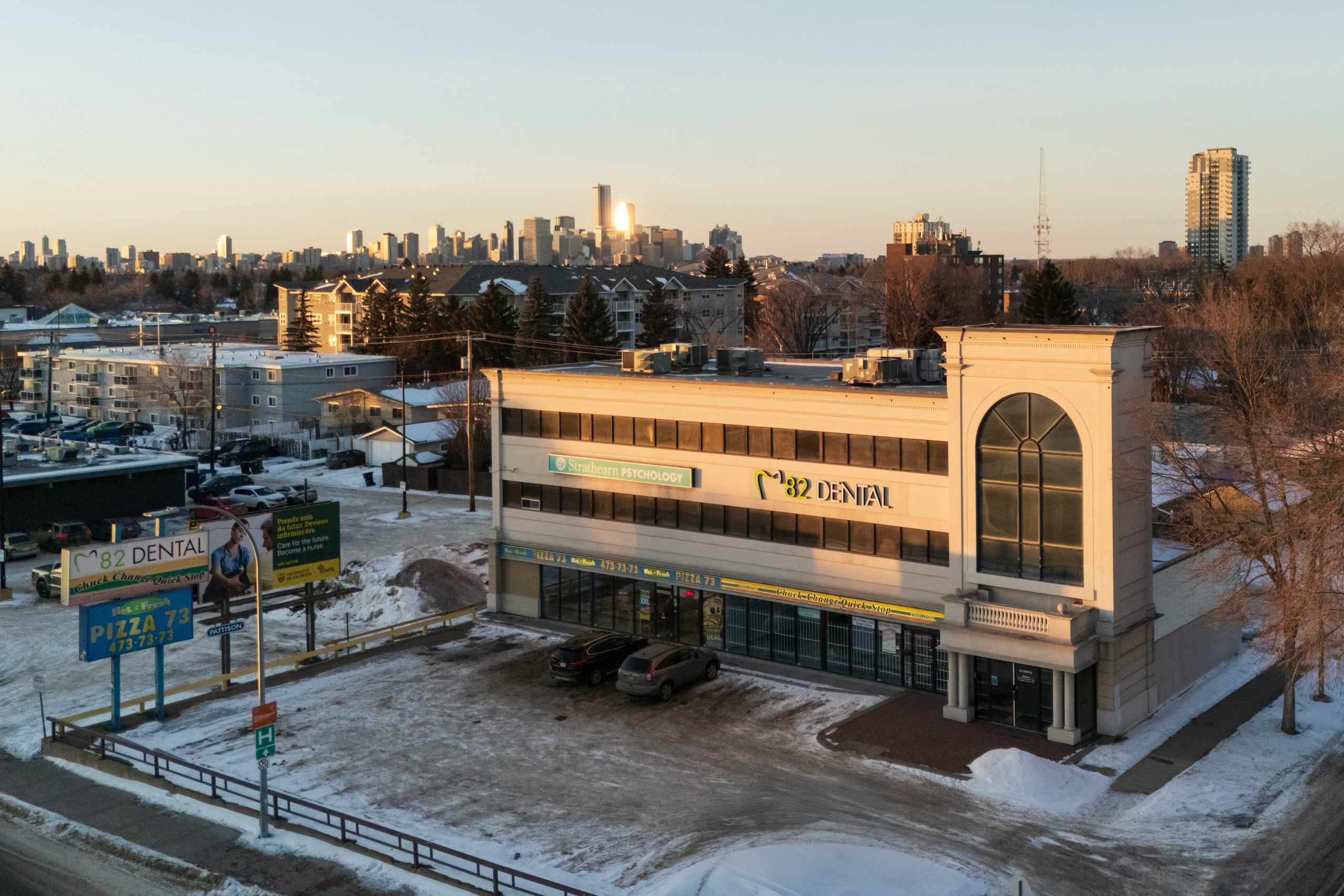 Bonnie Doon Dentist - 82 Dental
